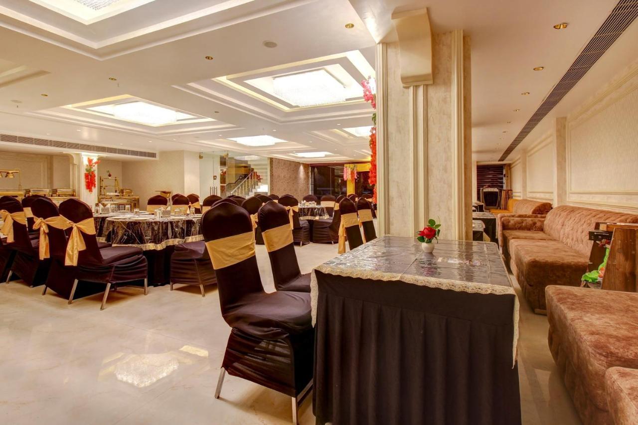 Townhouse Oak Celebrations Rooms & Banquets Hotel 4*