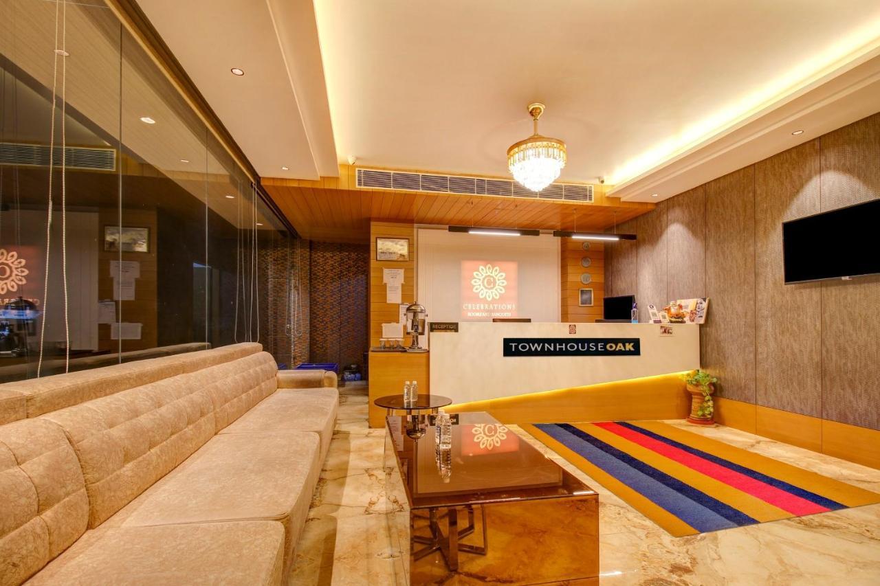 Townhouse Oak Celebrations Rooms & Banquets Hotel